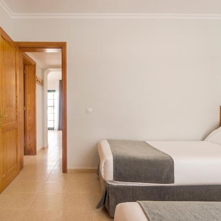 Aparthotel Ilunion Costa Sal Lanzarote Puerto del Carmen  Pokoj fotografie