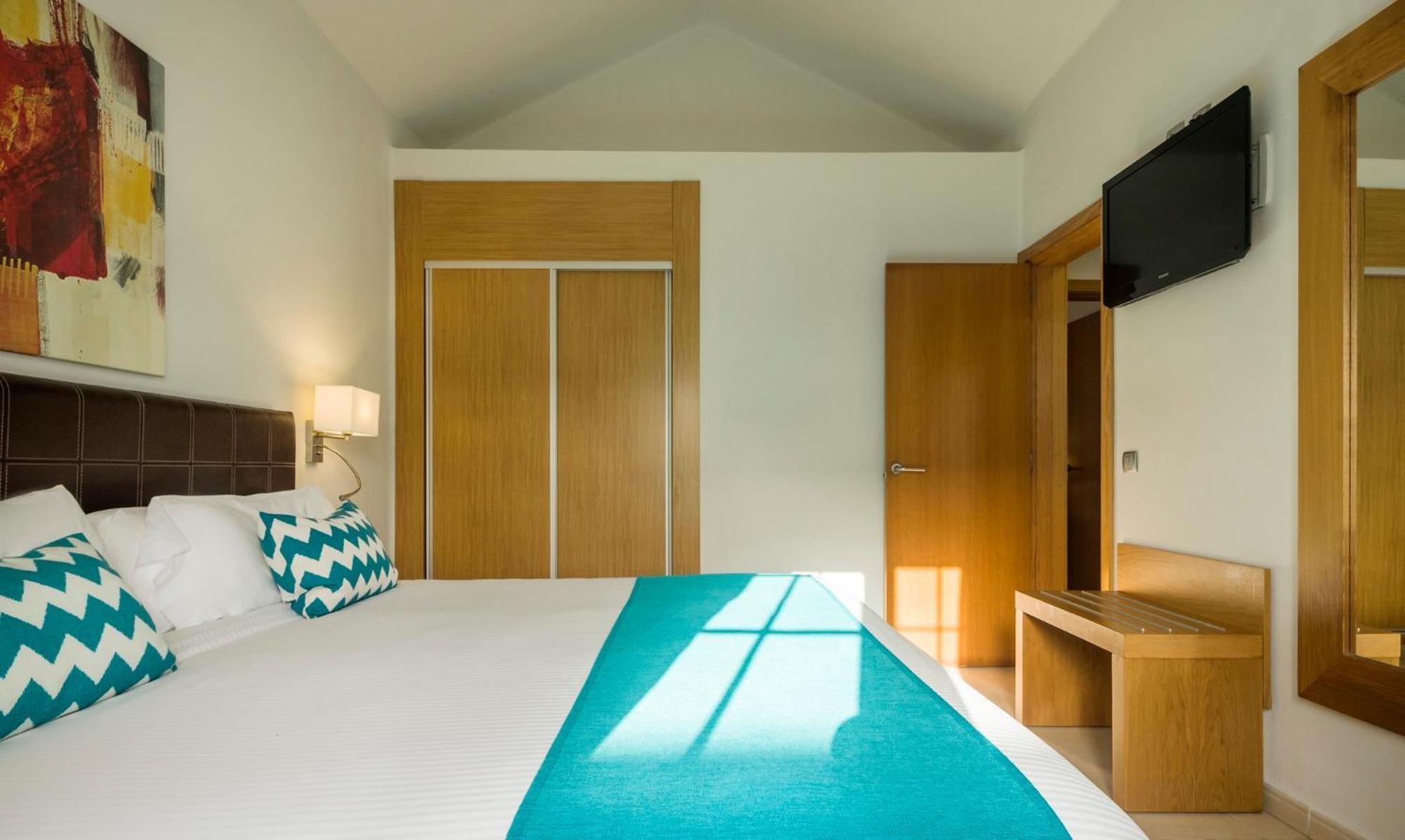 Aparthotel Ilunion Costa Sal Lanzarote Puerto del Carmen  Pokoj fotografie