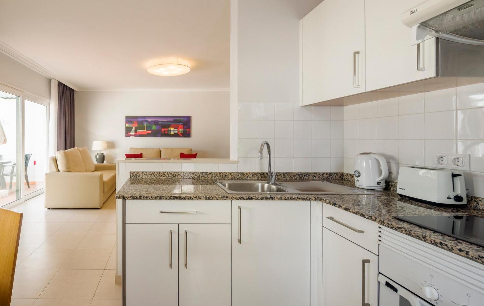 Aparthotel Ilunion Costa Sal Lanzarote Puerto del Carmen  Pokoj fotografie